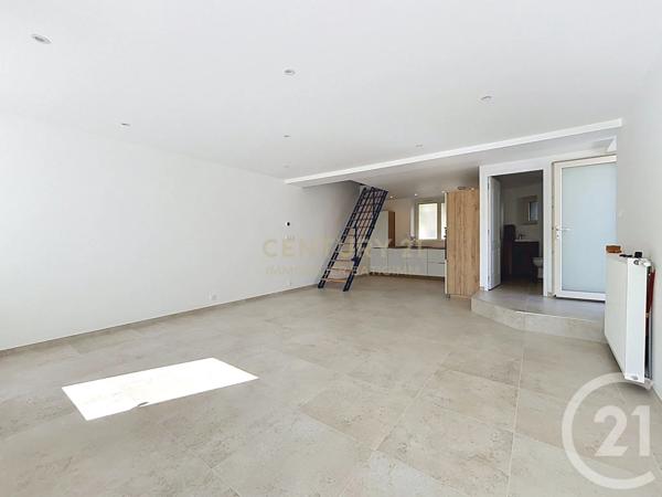 Maison à vendre  4 pièces - 111,80 m 2   BOURGOIN JALLIEU  - 38