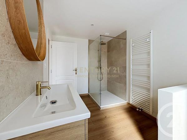 Maison à vendre  4 pièces - 111,80 m 2   BOURGOIN JALLIEU  - 38