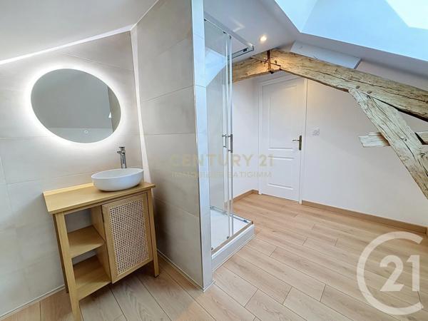 Maison à vendre  4 pièces - 111,80 m 2   BOURGOIN JALLIEU  - 38