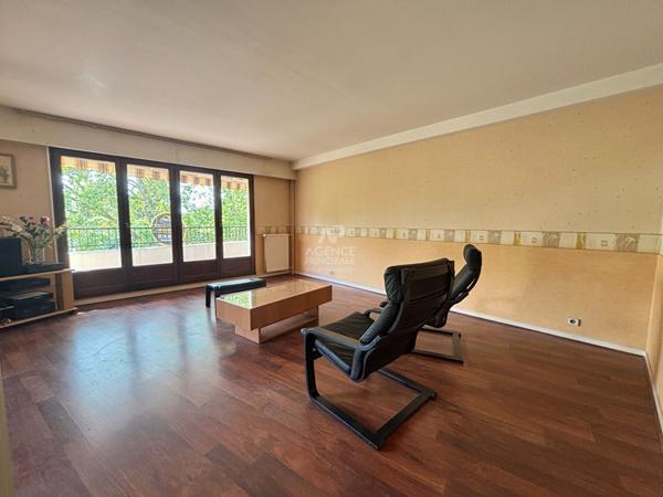 Appartement Cergy 3 pièce(s) 68.40 m2 195 000 € **  - Référence  11300