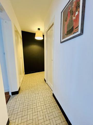 Grand Appartement T2 Meublé 58 m² au Centre ville Avec Balcon et Parking Privé
