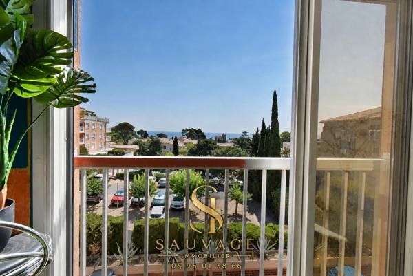 T2 de 29 m² avec terrasse, vue mer et garage – Centre-ville de Saint-Aygulf et plage à pied