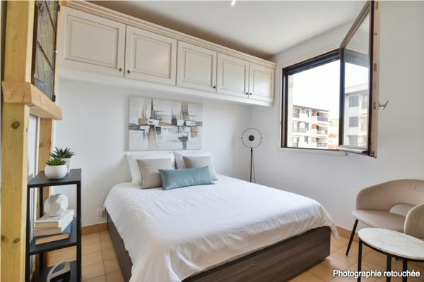T2 de 29 m² avec terrasse, vue mer et garage – Centre-ville de Saint-Aygulf et plage à pied