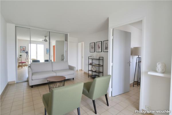T2 de 29 m² avec terrasse, vue mer et garage – Centre-ville de Saint-Aygulf et plage à pied