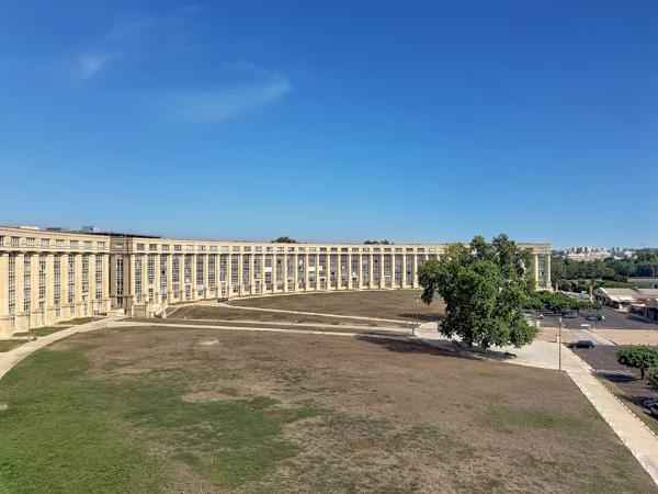 MONTPELLIER ANTIGONE – Appartement 88 m² signé Ricardo Bofill, vue dégagée et garage
