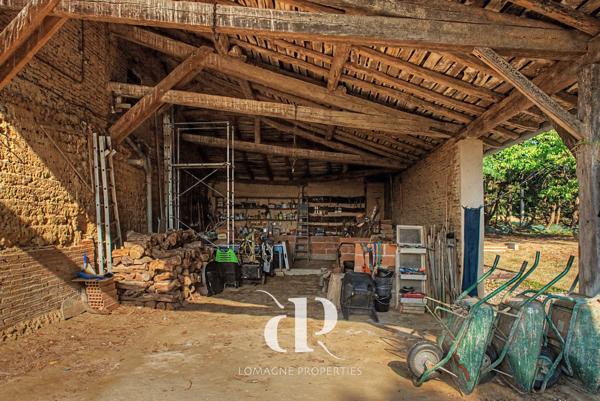 Une spacieuse maison de campagne avec 6 hectares
