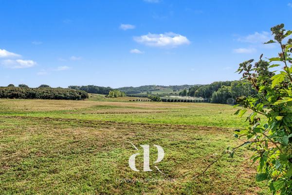 Une spacieuse maison de campagne avec 6 hectares