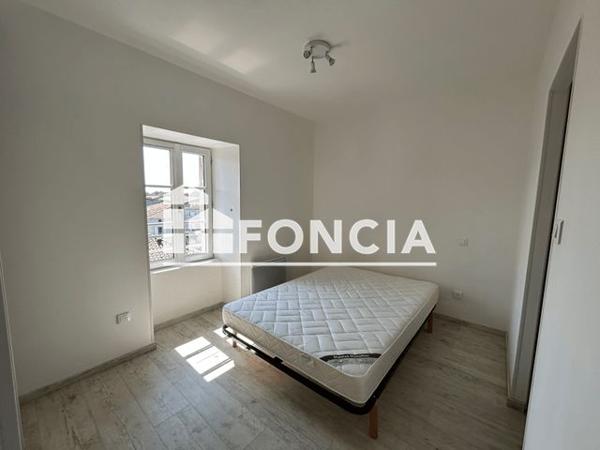 Location Studio 29.2 m² - 17 AV. MARECHAL DE LATTRE DE TASSIGNY Cognac 16100