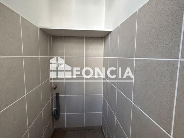 Location Studio 29.2 m² - 17 AV. MARECHAL DE LATTRE DE TASSIGNY Cognac 16100