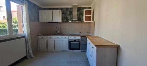 Maison 2 faces 5 pièces avec garage et jardins