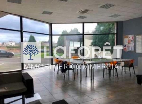 Achat local commercial Ploufragan - 869 m² - 589 600 €