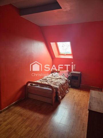 Maison de 180 m² avec vastes dépendances sur 24 500 m² à Chailland