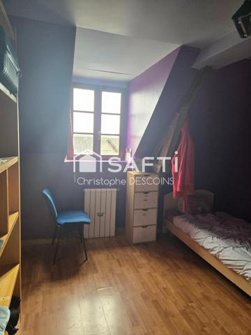 Maison de 180 m² avec vastes dépendances sur 24 500 m² à Chailland