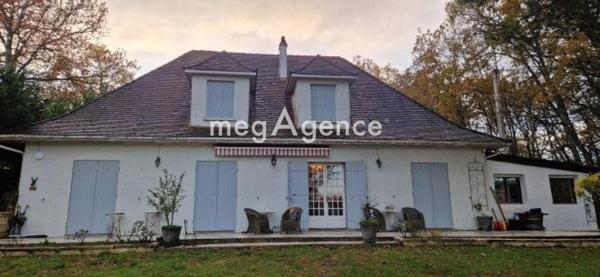 Maison à PORT-SAINTE-FOY-ET-PONCHAPT, 33220 - 7 pièces 205m²