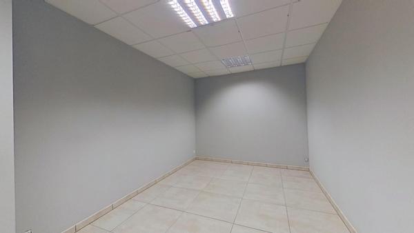 Local commercial - professionnel - bureaux