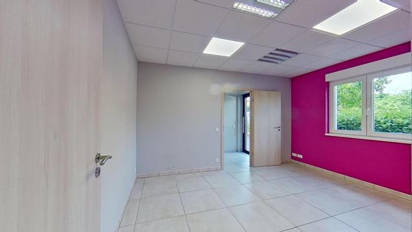 Local commercial - professionnel - bureaux