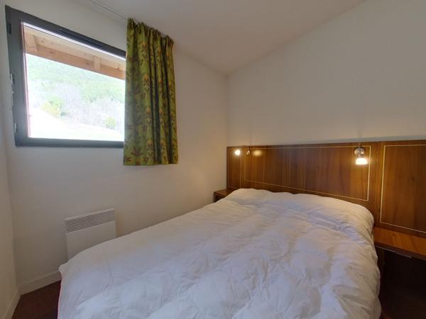 04850 JAUSIERS TYPE 3 EN DUPLEX - TERRASSE - PARKING PRIVATIF COUVERT