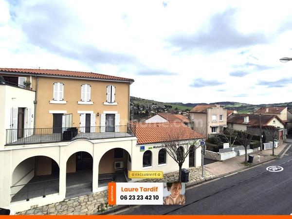 Grand Studio refait à neuf à Ceyrat – 27,83 m² avec cave