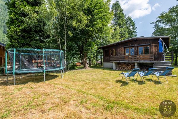 Charmant Chalet à Chamonix Mont-Blanc sur 1230 m2 de terrain plat