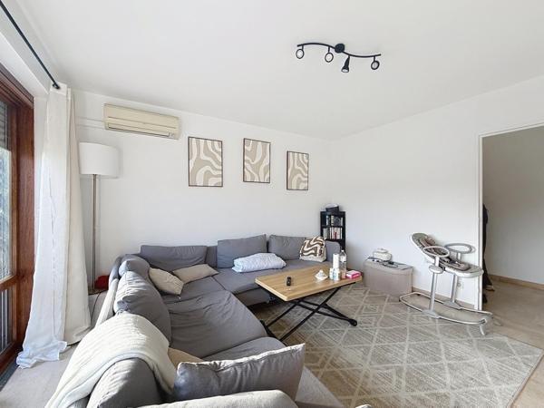 Résidence fermée parking, gardien, ascenseur,