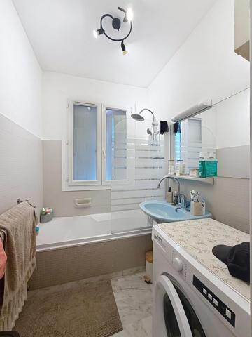 Résidence fermée parking, gardien, ascenseur,