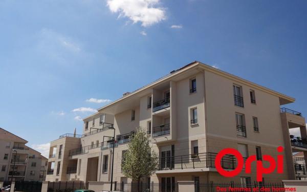 Appartement à vendre    5 pièces • 100 m2 Montigny-le-Bretonneux