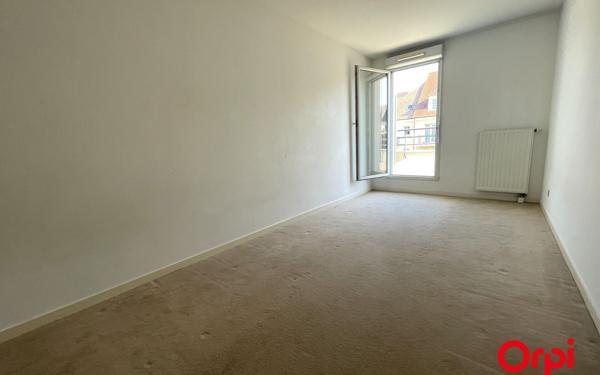 Appartement à vendre    5 pièces • 100 m2 Montigny-le-Bretonneux