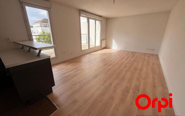 Appartement à vendre    5 pièces • 100 m2 Montigny-le-Bretonneux