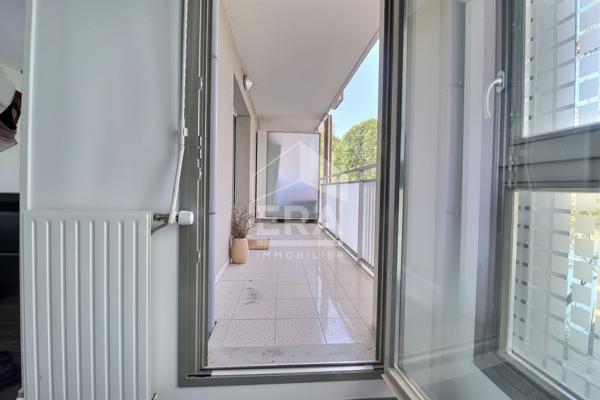 91 m² traversant au calme des quais ? Copropriété 2017 & 3 chambres à L'Île-Saint-Denis