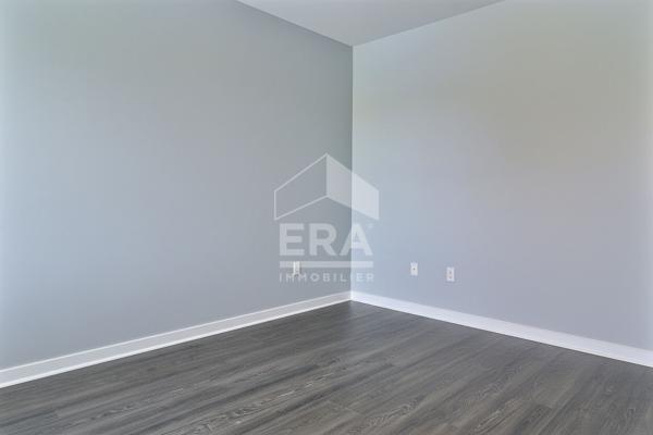 91 m² traversant au calme des quais ? Copropriété 2017 & 3 chambres à L'Île-Saint-Denis