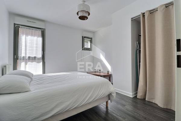 91 m² traversant au calme des quais ? Copropriété 2017 & 3 chambres à L'Île-Saint-Denis