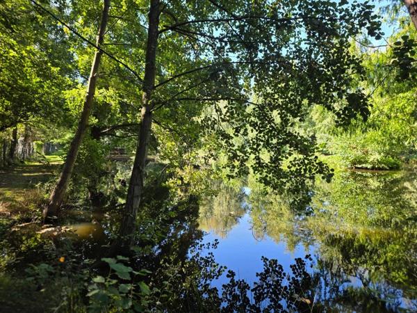 Vente                                                      Terrain
                        
                                         7718 m2                     à Laniscourt