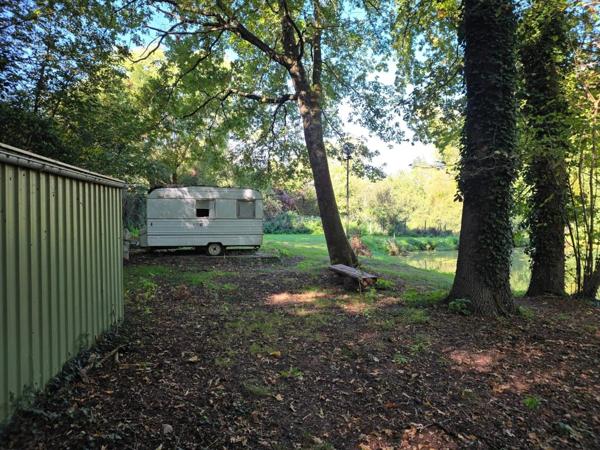Vente                                                      Terrain
                        
                                         7718 m2                     à Laniscourt