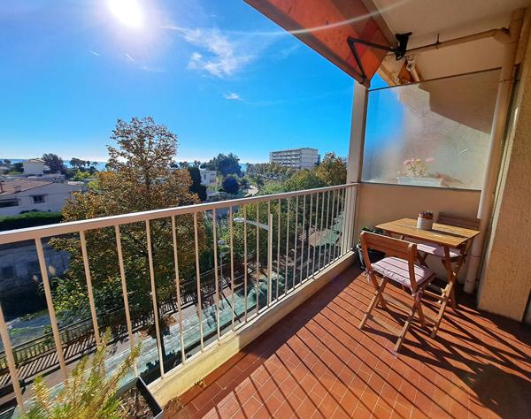 Appartement deux pièces au calme - parking - cave