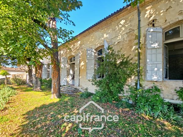 Propriété de caractère au cœur de Layrac 275m² habitable, Garage, jardin et terrain