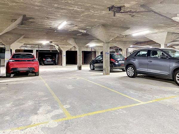 PARIS XIV - Gaité - Parking premium - PARIS