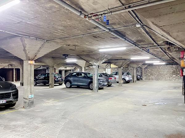 PARIS XIV - Gaité - Parking premium - PARIS