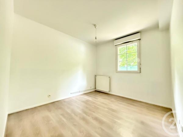 Appartement F3 à vendre  3 pièces - 60,70 m2 VAUJOURS - 93