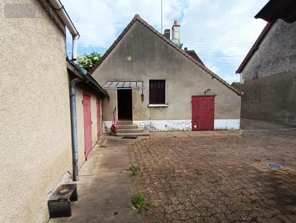 Maison à vendre à Fréteval dans le Loir-et-Cher (41160), ref : 072/1798