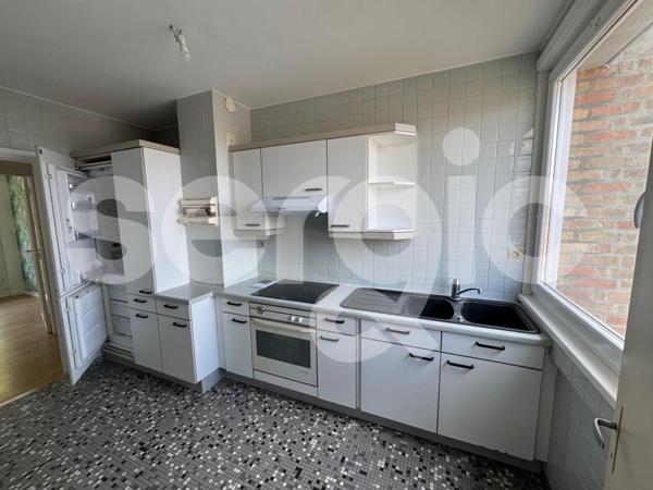 Location 4 Pieces 87 59491 Villeneuve D Ascq 16 0706 01 0005