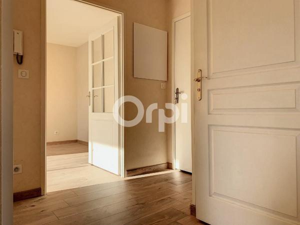 Appartement à louer    2 pièces •  Saint-Jean-de-la-Ruelle
