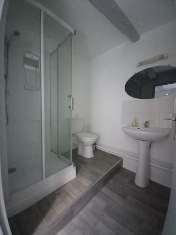 Studio à GOURNAY EN BRAY (76) centre ville 1er étage