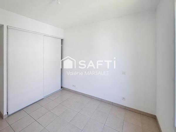 T3 lumineux avec terrasse et un box