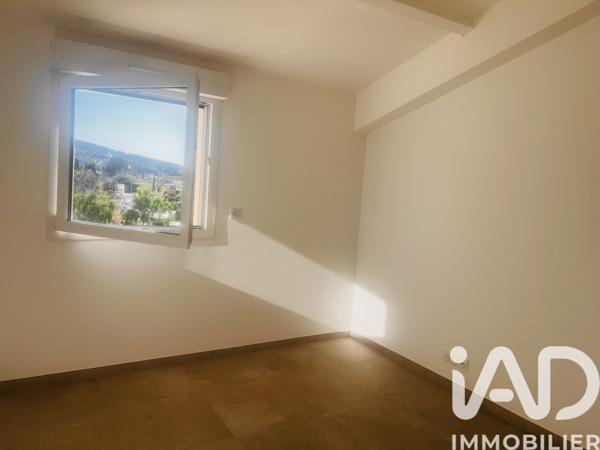 Maison à vendre 4 pièces 79 m² Saint-Cyr-sur-Mer