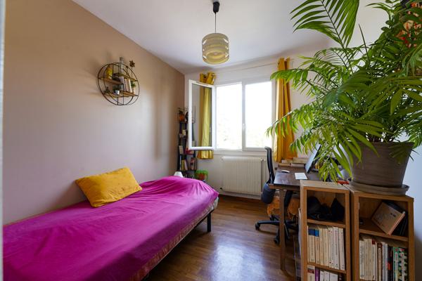 Maison de 130m² de 6 pièces au calme, sous sol et jardin de 550m²