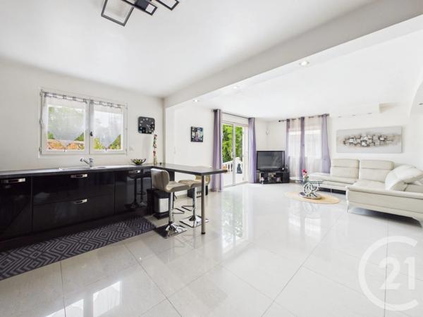 Maison à vendre  3 pièces - 75,27 m 2   LA VALETTE DU VAR  - 83