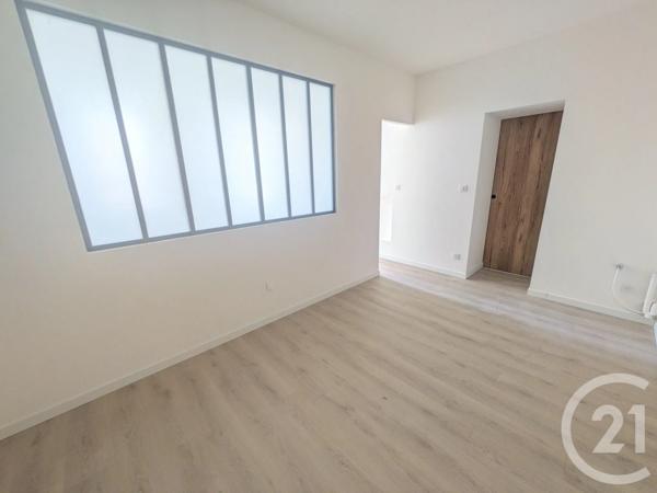 Appartement T2 à vendre  2 pièces - 39,96 m 2   TOULON  - 83
