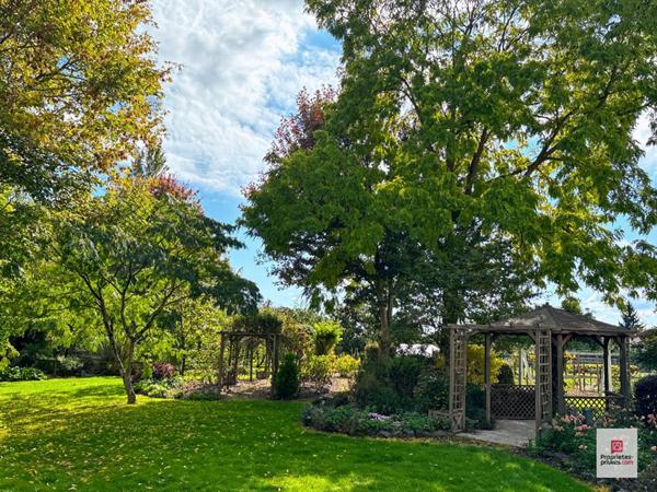 Maison La Chapelle D Aligne 8 pièce(s) 250 m2