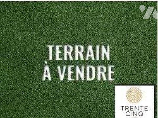 NOUVEAUTE TRENTE CINQ NOTAIRES - dans un secteur recherché - terrain à bâtir de 751 m² avec un ...