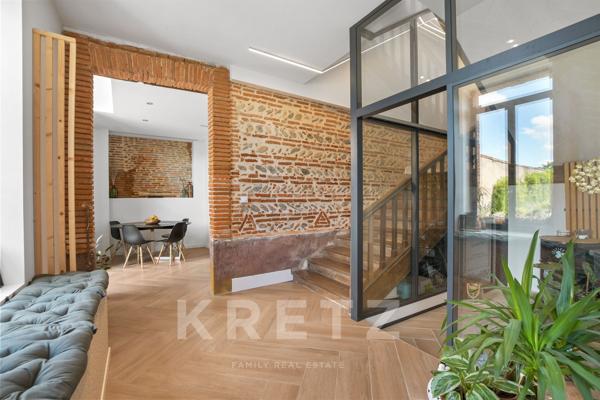 Maison bourgeoise 310m2 rénovée avec jardin, piscine et garage